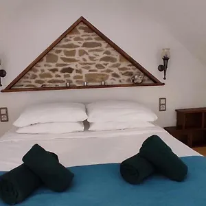 Les Pampas Les Jardins De Kerellec 20min De La 2 A 4 Personnes Jacuzzi Et Terrasse , Plouvorn France